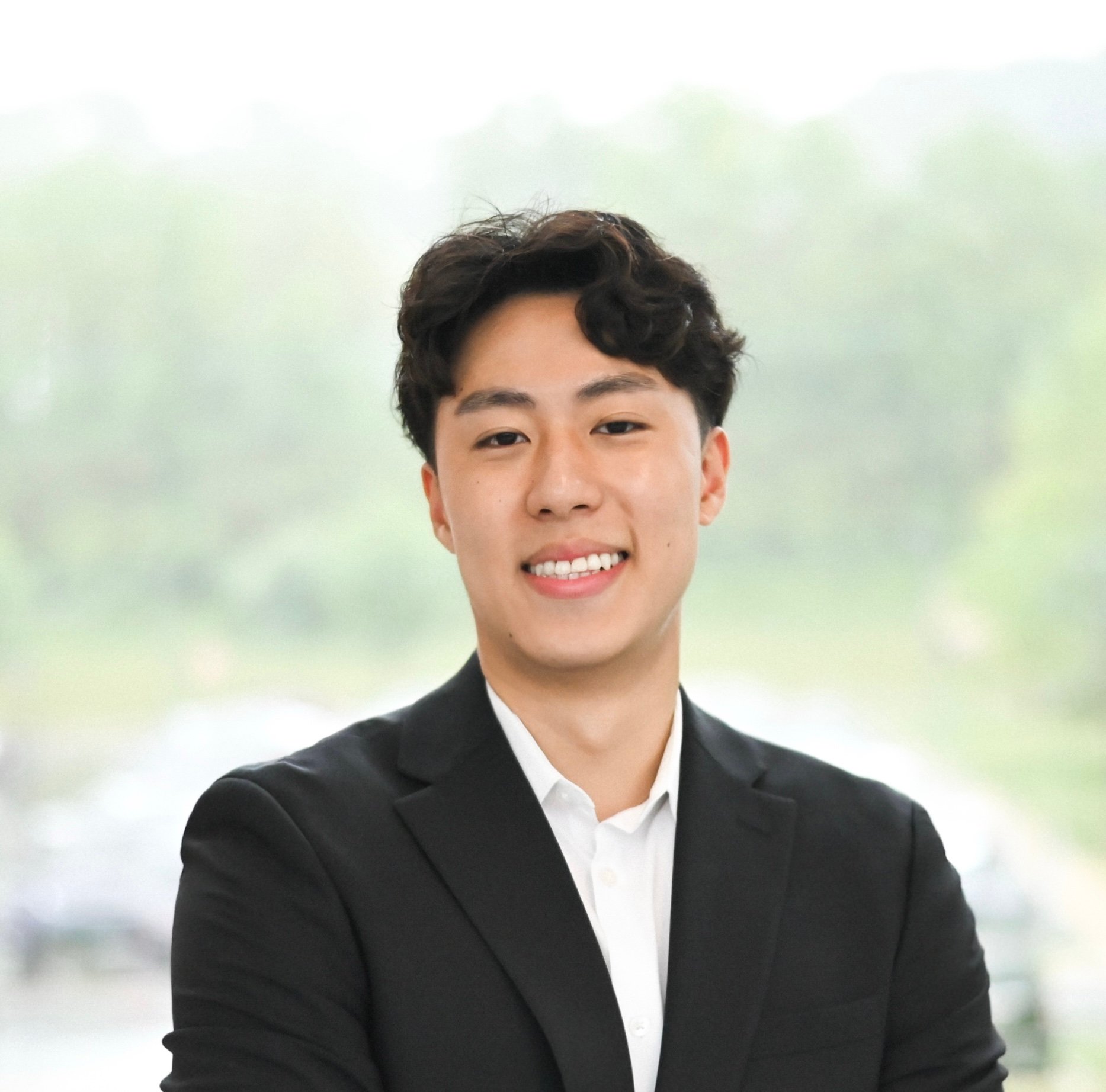 Headshot Michael Chan