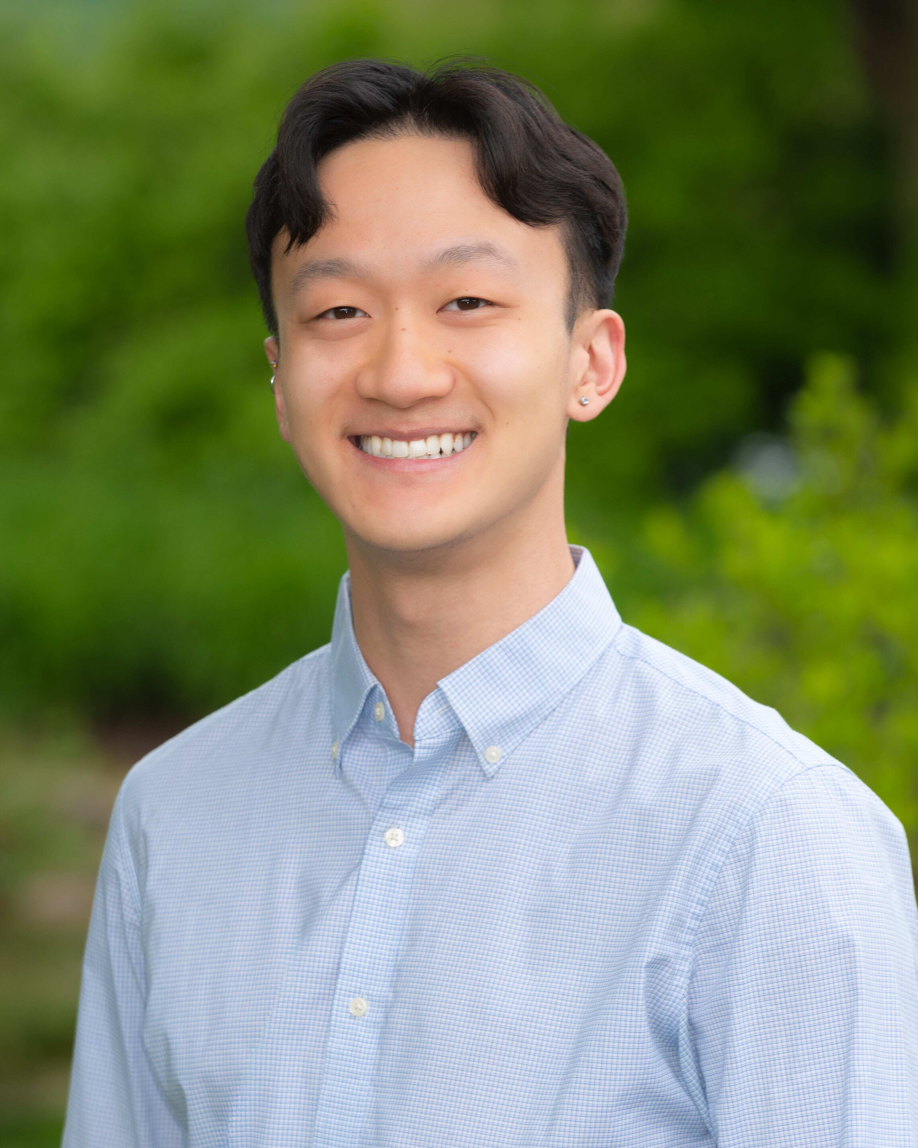Headshot - Devin Yuan